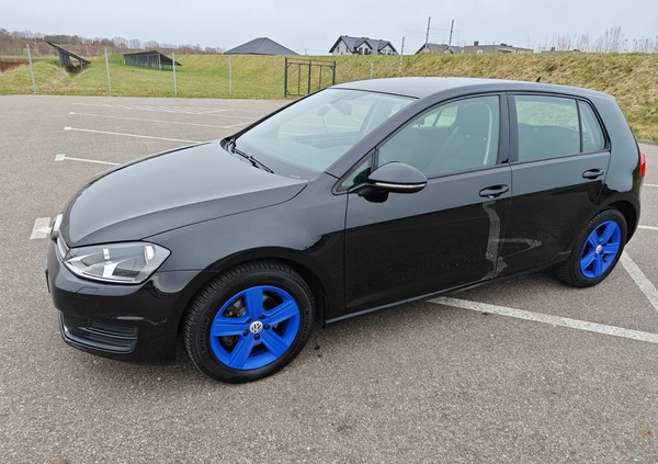 Volkswagen Golf cena 37000 przebieg: 145000, rok produkcji 2013 z Koszalin małe 781